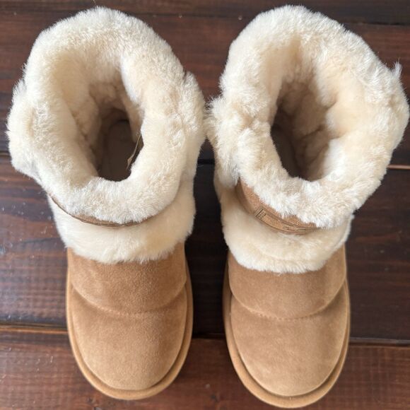 UGG Classic Chillapeak Chestnut Boots - Picture 5 of 8